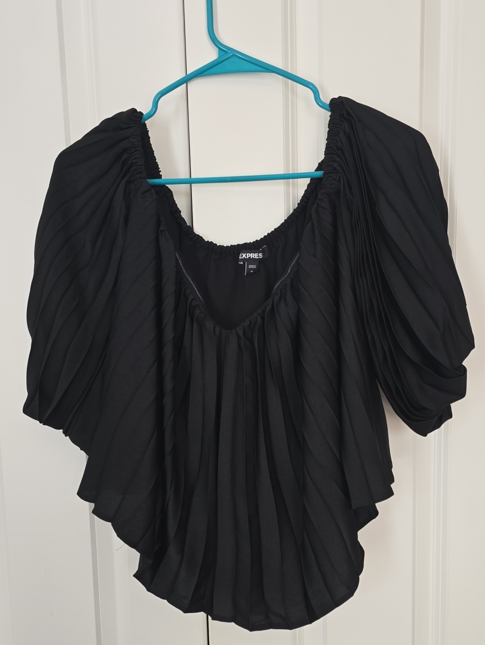 Express Black Pleated Puff-Sleeve Blouse Last Photo For Fit
